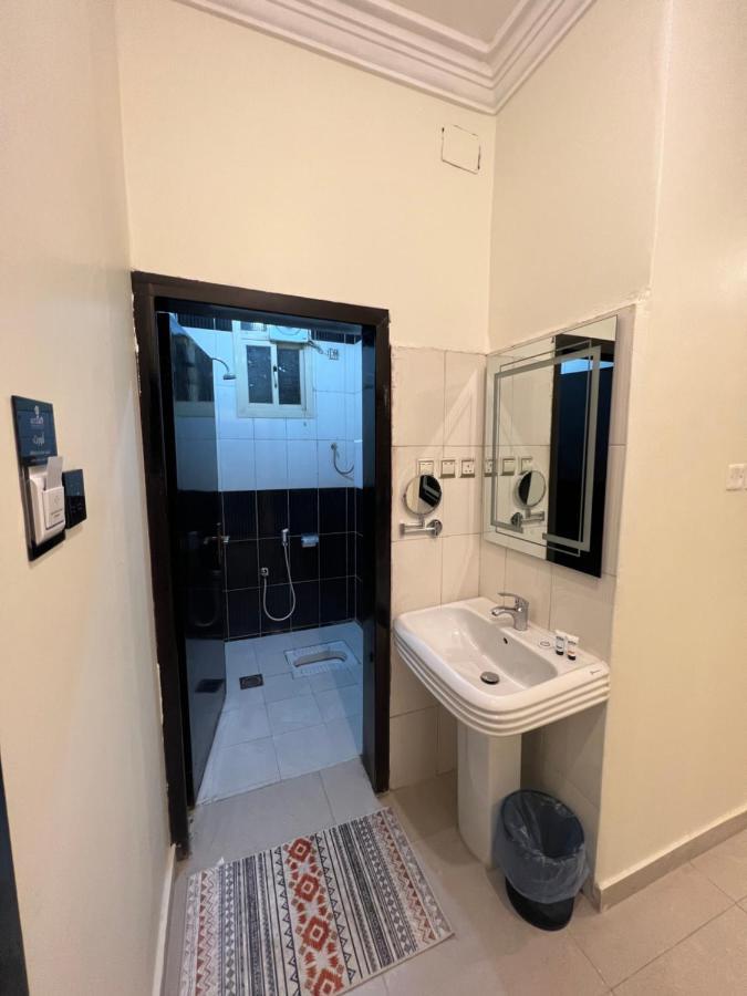 أجنحة ورد للوحدات الفندقية Khamis Mushait Exterior foto