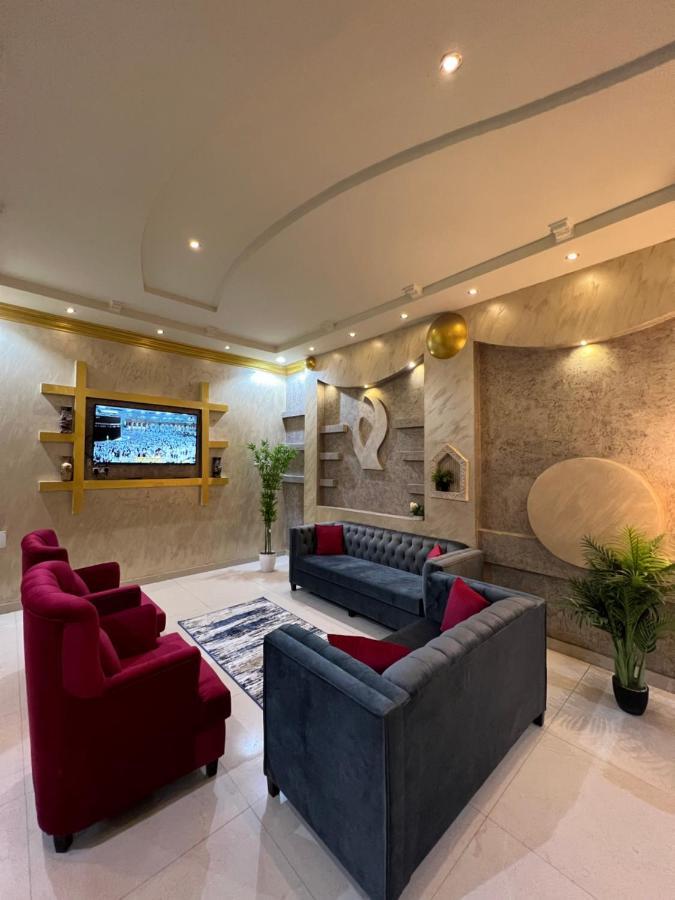 أجنحة ورد للوحدات الفندقية Khamis Mushait Exterior foto